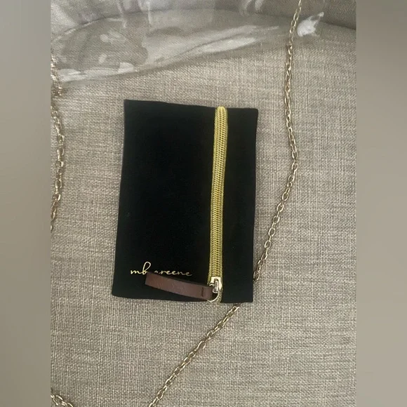 MB Greene HINGE PURSE LEOPARD TRIM WITH PRIVACY POUCH - Picture 3 of 6